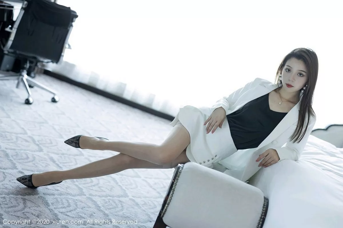 图片[16]-[XiuRen秀人网]第2868期言沫写真-秀人集