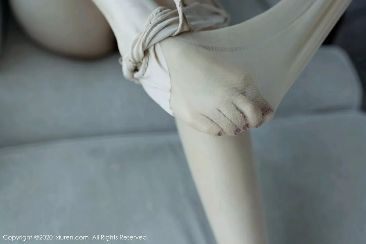 图片[42]-[XiuRen秀人网]第2868期言沫写真-秀人集