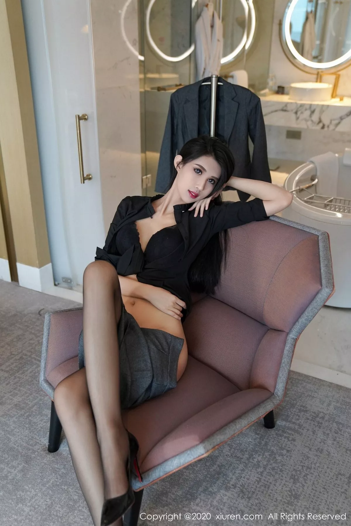 秀人集.com_[XiuRen秀人网]No.2898_嫩模葛征Model私房性感黑色内衣配黑丝裤袜秀高挑身材诱惑写真71P