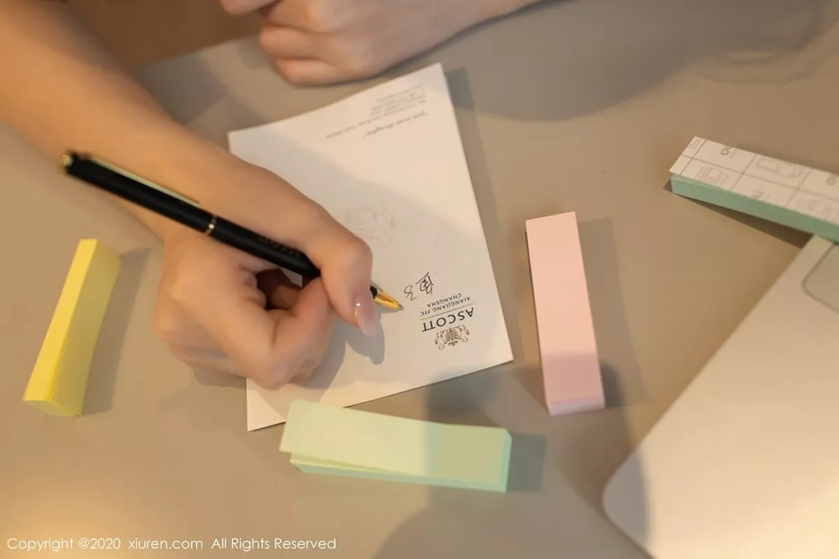 秀人集.com_[XiuRen秀人网]No.2904_嫩模鱼子酱便利贴游戏主题私房半脱蕾丝内衣露豪乳极致诱惑写真66P