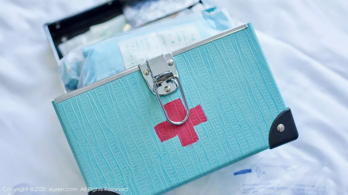 秀人集.com_[XiuRen秀人网]No.2789_嫩模范京宜生活体验超薄无内白丝裤袜秀惹火身材撩人诱惑写真45P