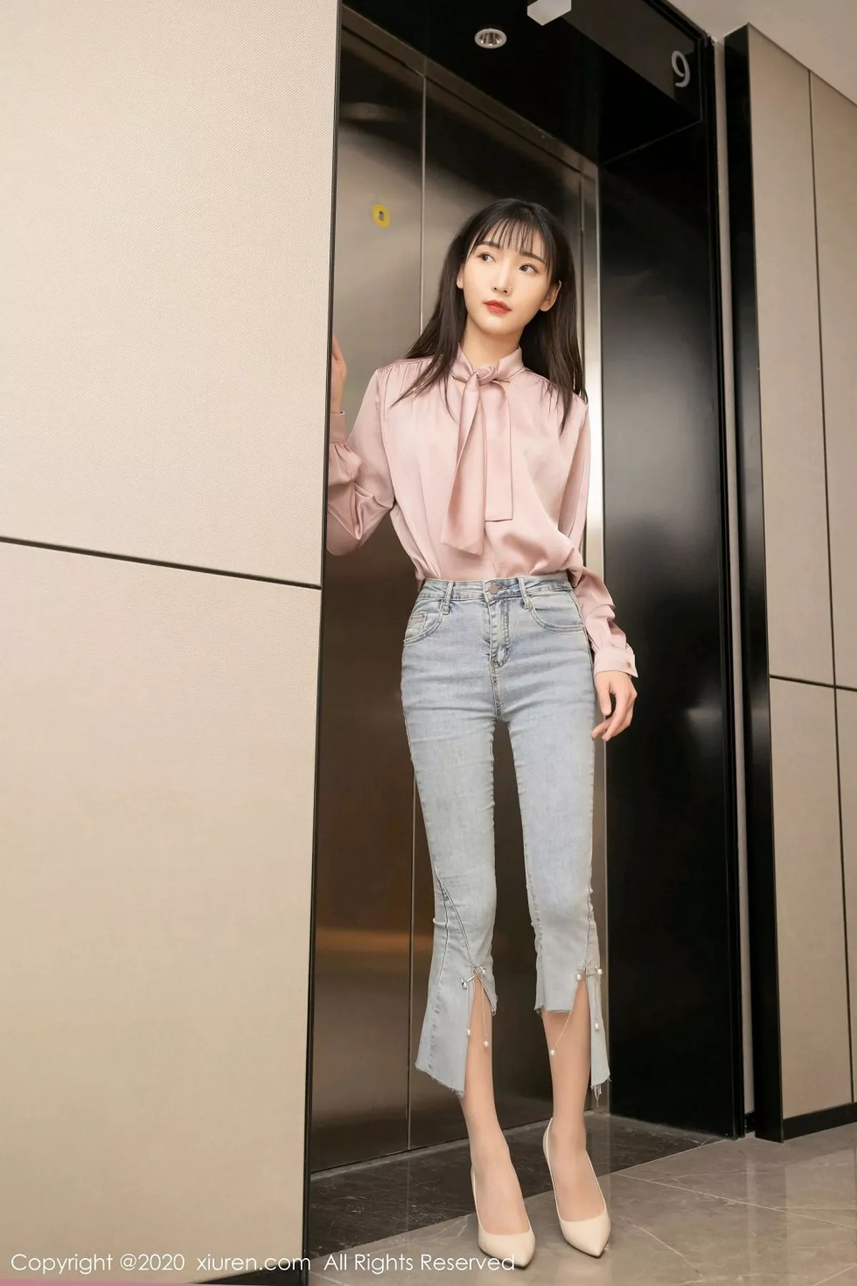 秀人集.com_[XiuRen秀人网]No.2955_嫩模陆萱萱下班偶遇主题私房半脱牛仔裤露肉丝裤袜撩人诱惑写真62P