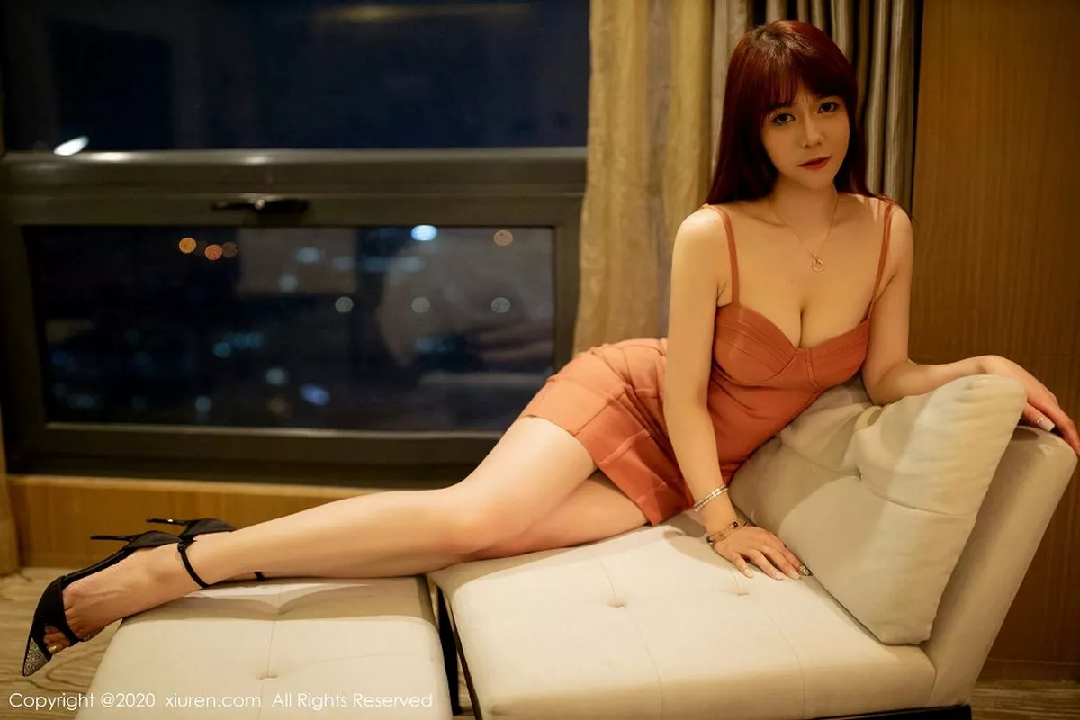 秀人集.com_[XiuRen秀人网]No.2956_嫩模fairy如歌私房典雅吊裙配肉丝裤袜半脱秀完美身材诱惑写真40P