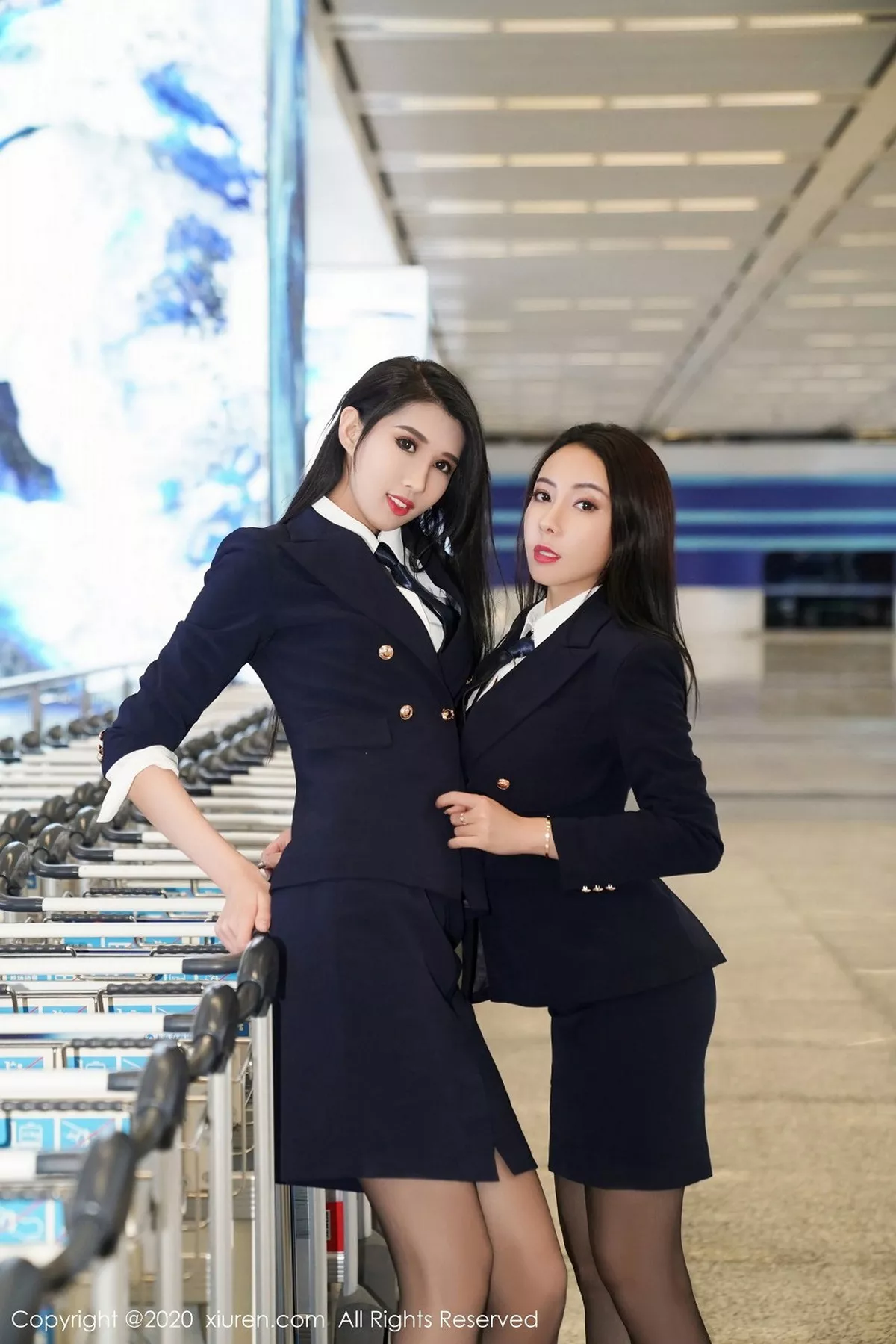 秀人集.com_[XiuRen秀人网]No.2961_嫩模果儿Victoria＆葛征空姐职业制服主题秀魔鬼身材魅惑写真82P