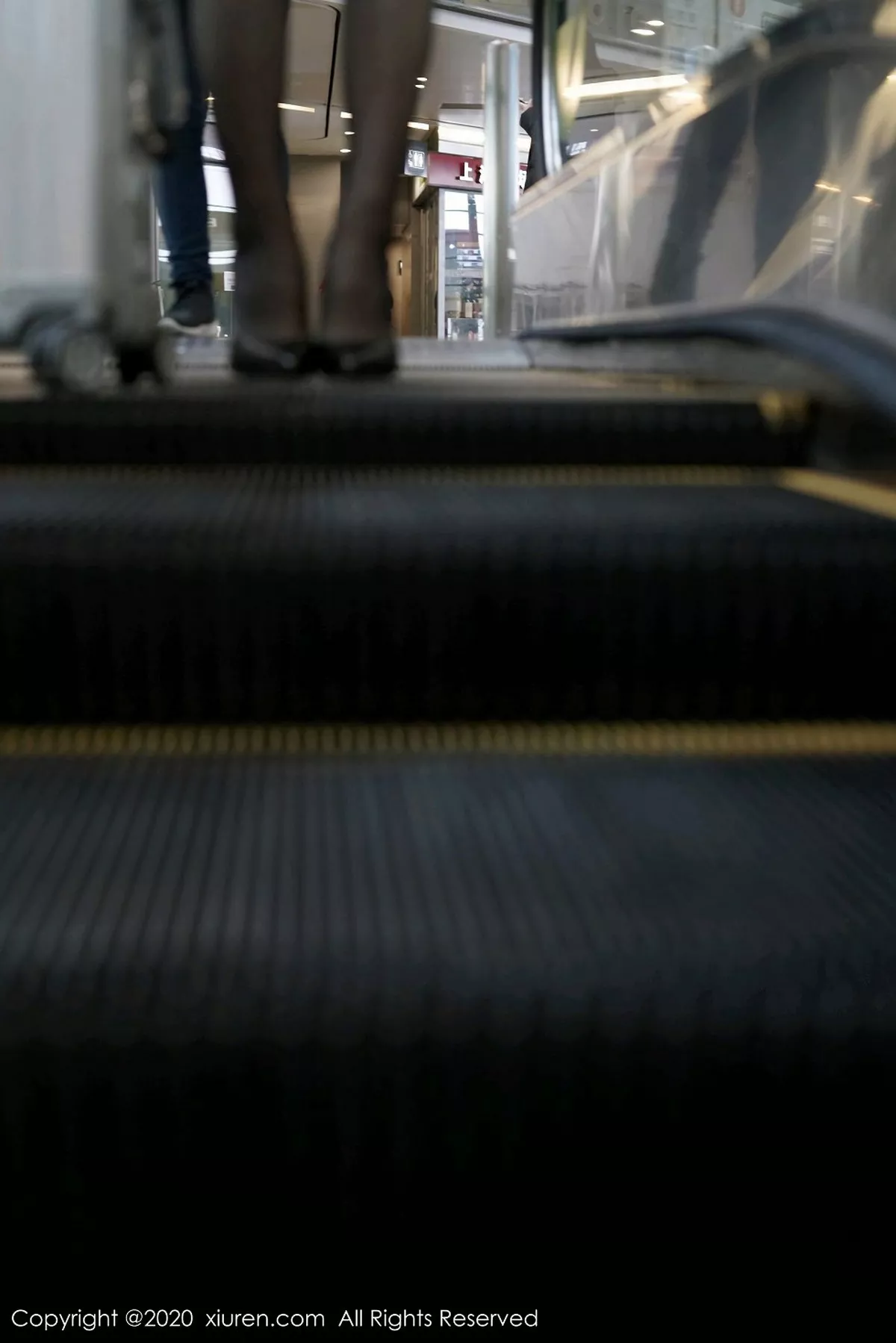 秀人集.com_[XiuRen秀人网]No.2915_女神周于希Sandy空姐真实场景剧情主题红色内衣配黑丝诱惑写真106P