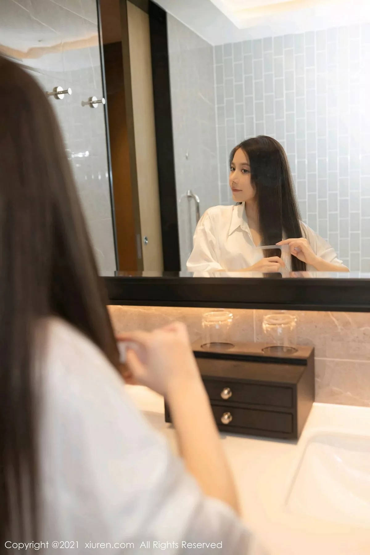 秀人集.com_[XiuRen秀人网]No.3010_嫩模鱼子酱Fish另类房租主题大尺度全裸露火辣身材诱惑写真70P