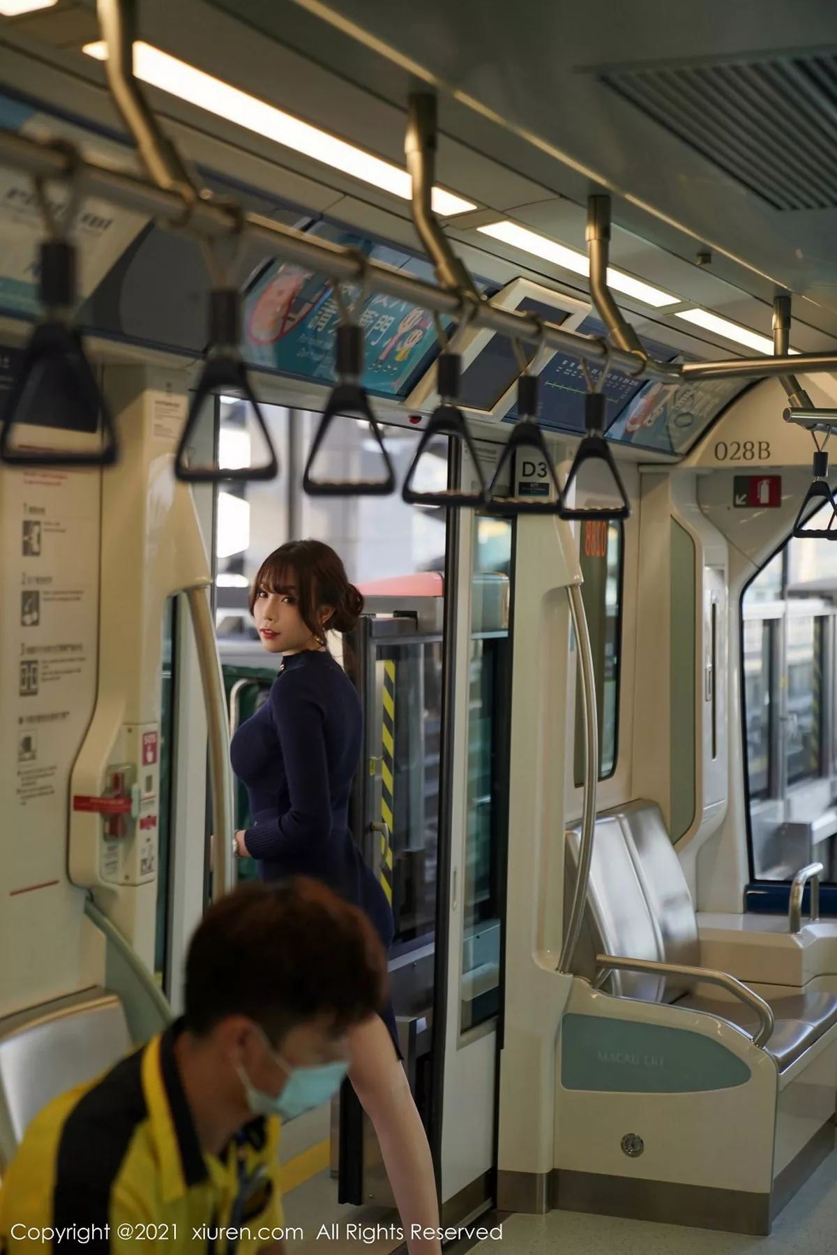 秀人集.com_[XiuRen秀人网]No.3034_女神芝芝Booty澳门旅拍酒店半脱露狂野豹纹内衣诱惑写真123P