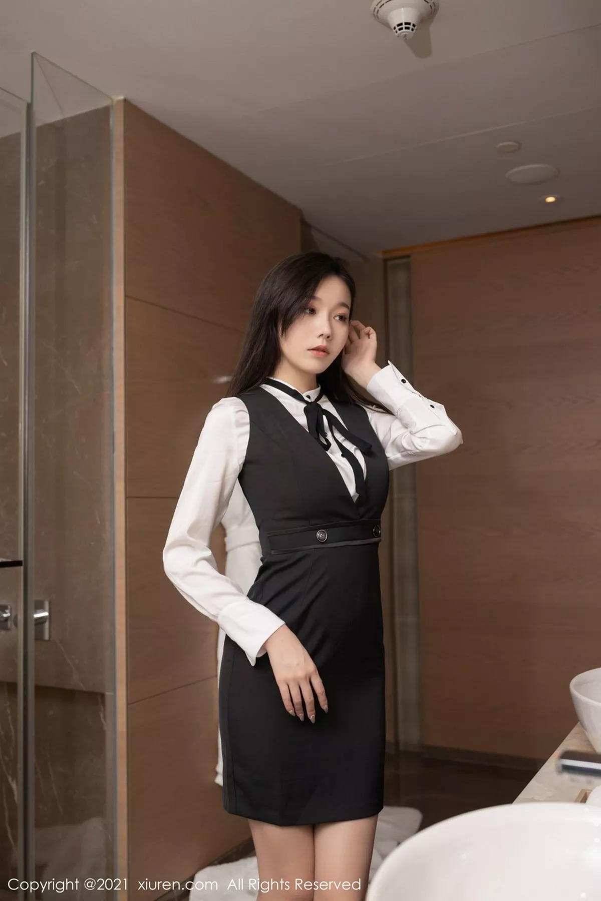 秀人集.com_[XiuRen秀人网]No.3042_嫩模安然Maleah房务经理主题脱白衬衣露蕾丝内衣诱惑写真86P