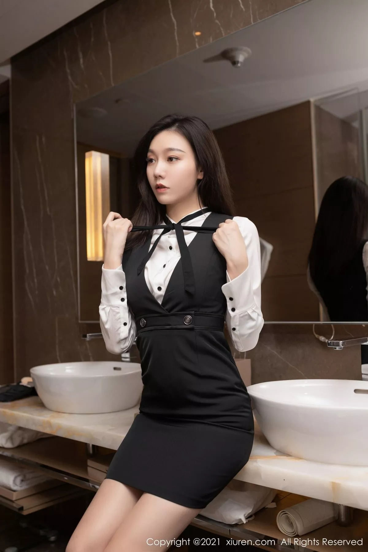 秀人集.com_[XiuRen秀人网]No.3042_嫩模安然Maleah房务经理主题脱白衬衣露蕾丝内衣诱惑写真86P