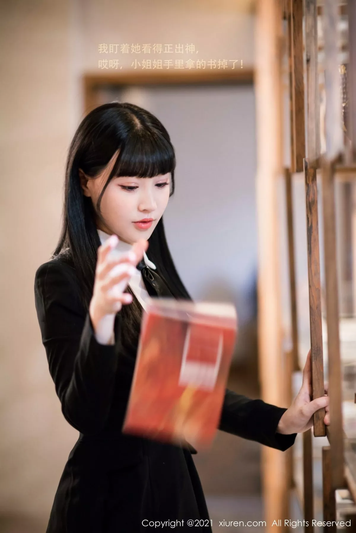 秀人集.com_[XiuRen秀人网]No.3038_女神朱可儿Flower图书馆主题脱白衬衣露完美身材撩人诱惑写真45P