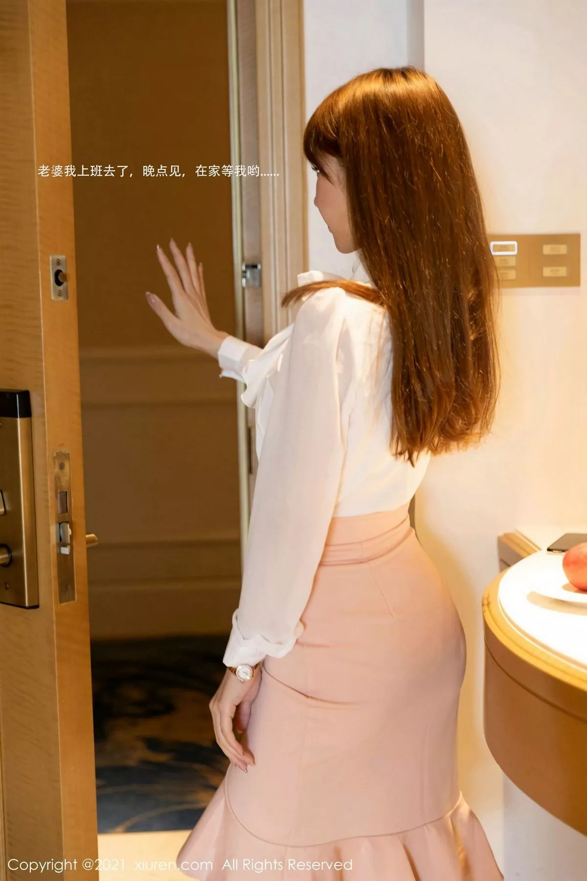 秀人集.com_[XiuRen秀人网]No.3063_女神周于希Sandy厦门旅拍剧情人妻主题半脱露火辣身材诱惑写真122P