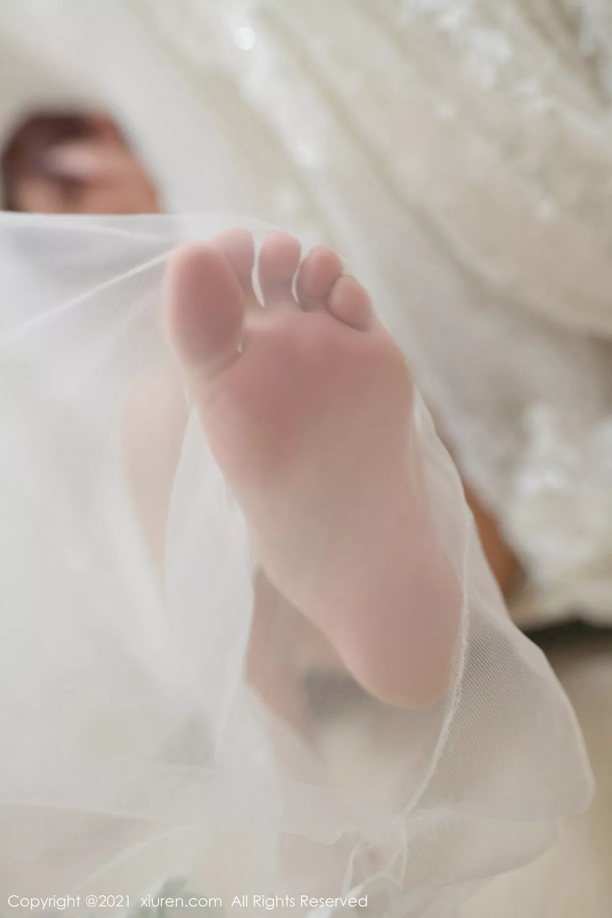 秀人集.com_[XiuRen秀人网]No.3068_嫩模就是阿朱啊三亚旅拍洁白婚纱主题半脱秀火辣身材诱惑写真62P