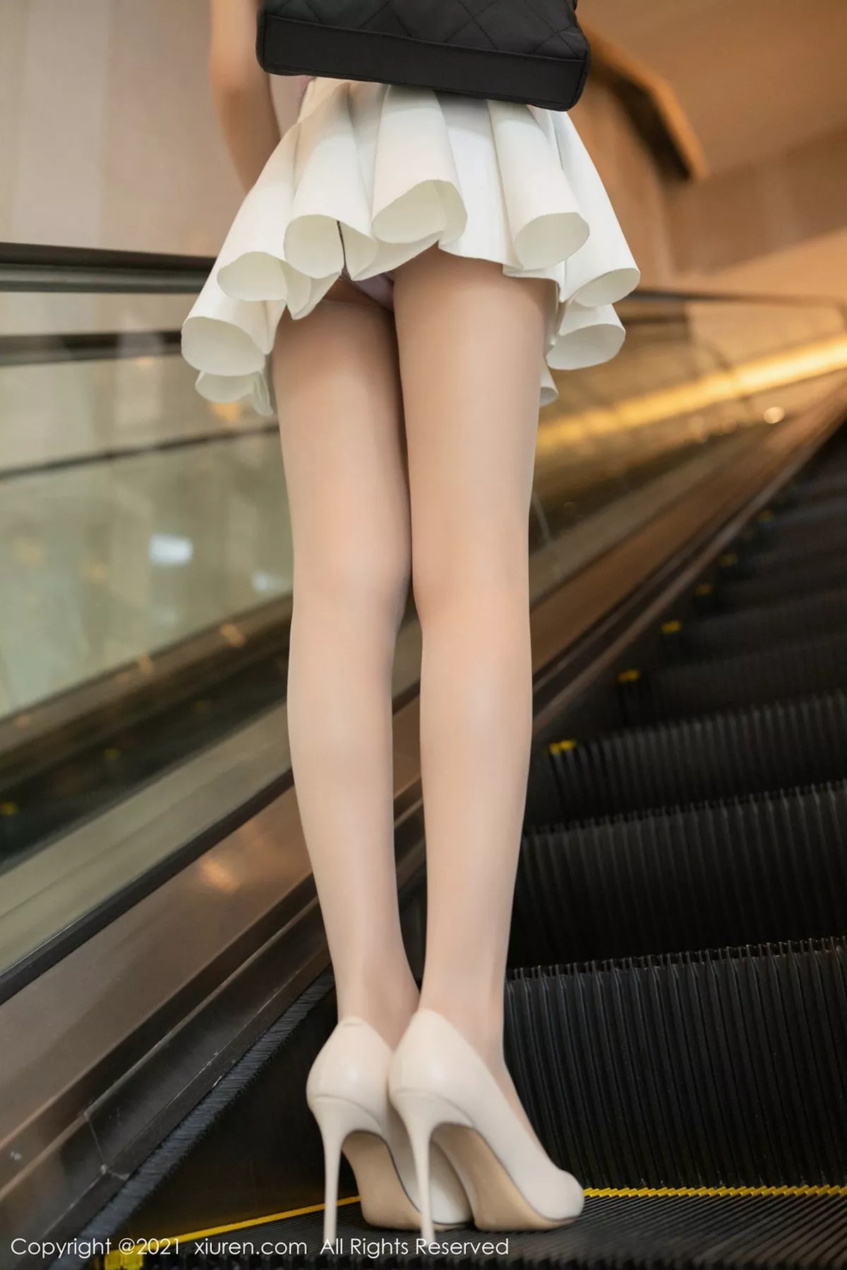 图片[15]-[XiuRen秀人网]第3090期唐安琪写真-秀人集