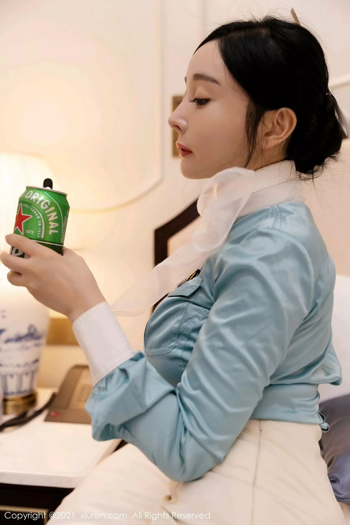 秀人集.com_[XiuRen秀人网]No.3014_嫩模允爾厦门旅拍空姐剧情主题私房脱衣露火辣身材诱惑写真84P