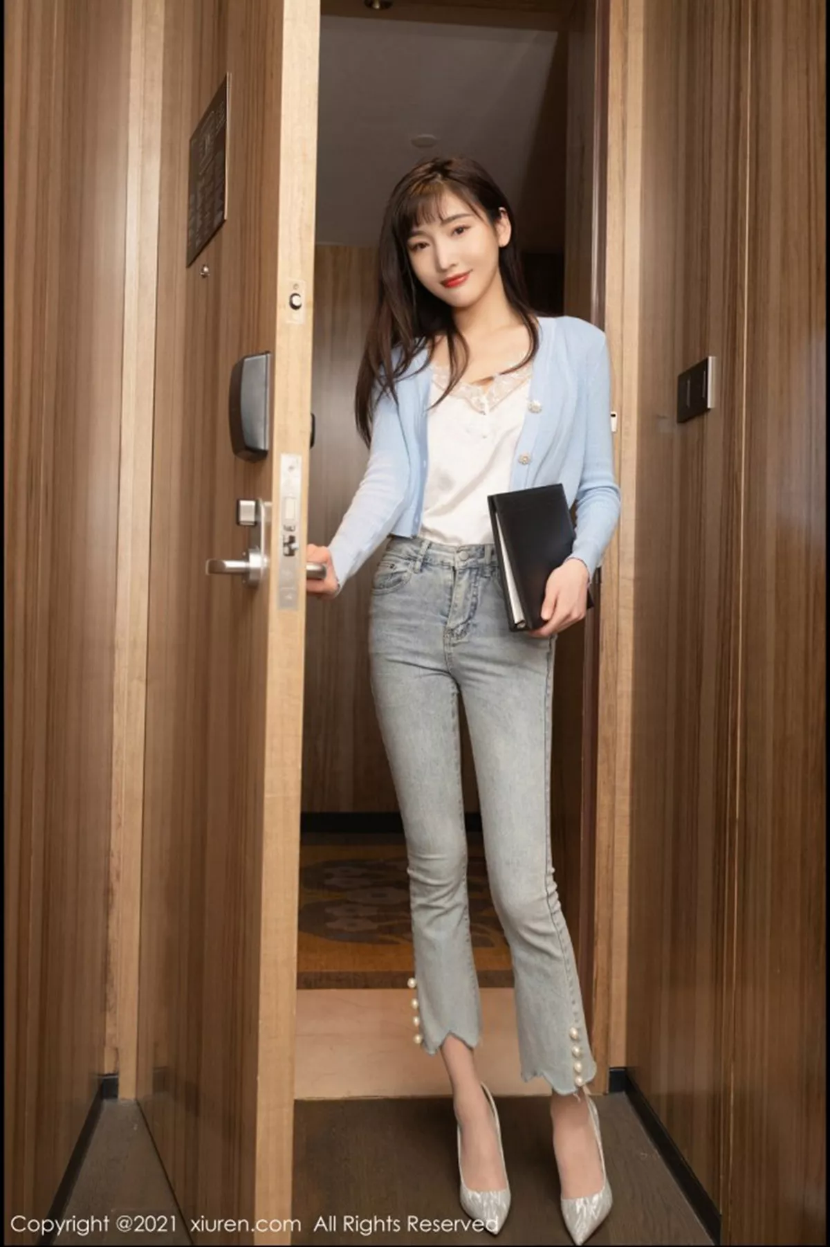 图片[11]-[XiuRen秀人网]第3146期陆萱萱写真-秀人集