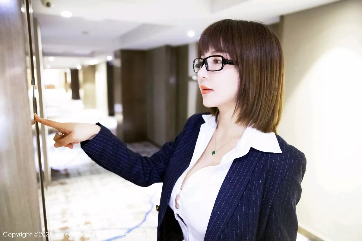 图片[6]-[XiuRen秀人网]第3151期大白兔写真-秀人集