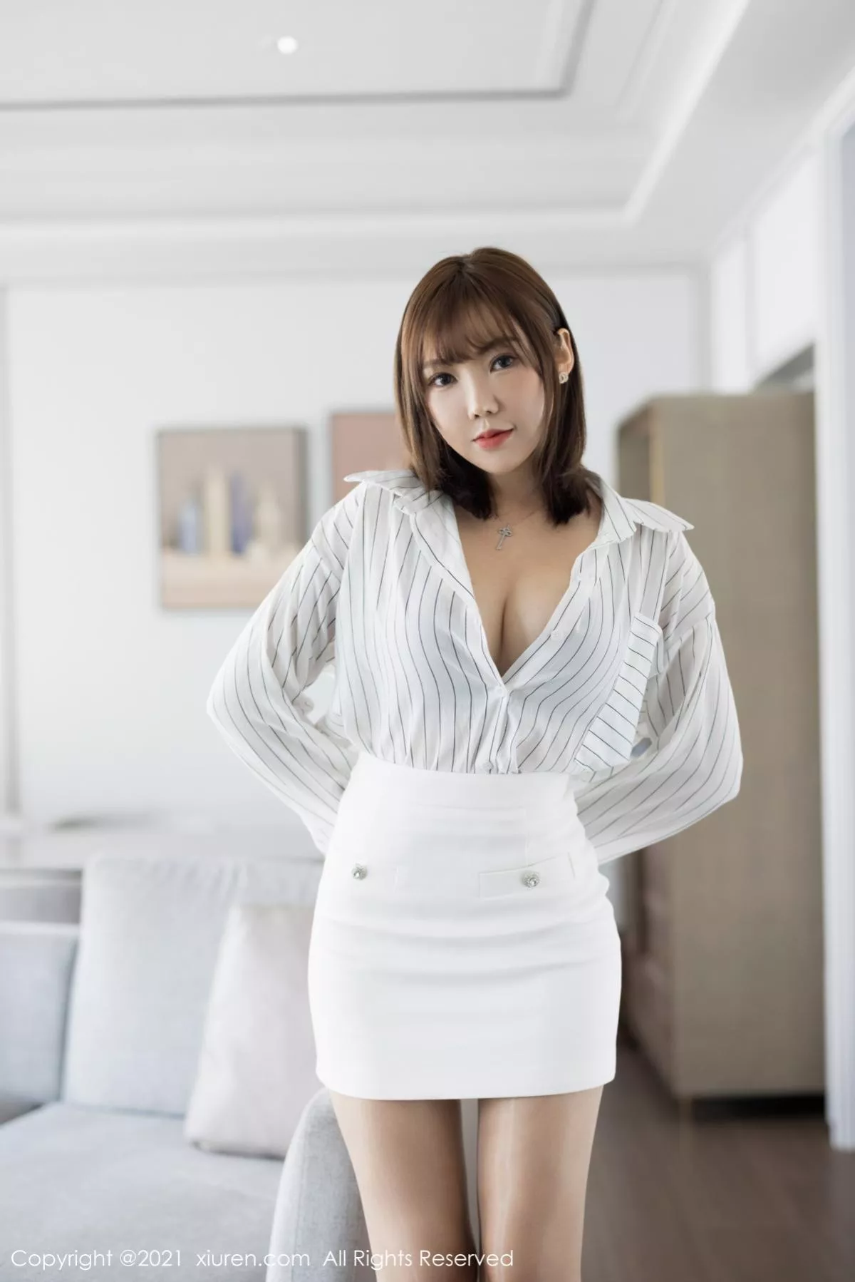 [XiuRen秀人网]第3169期萌汉药写真-秀人集