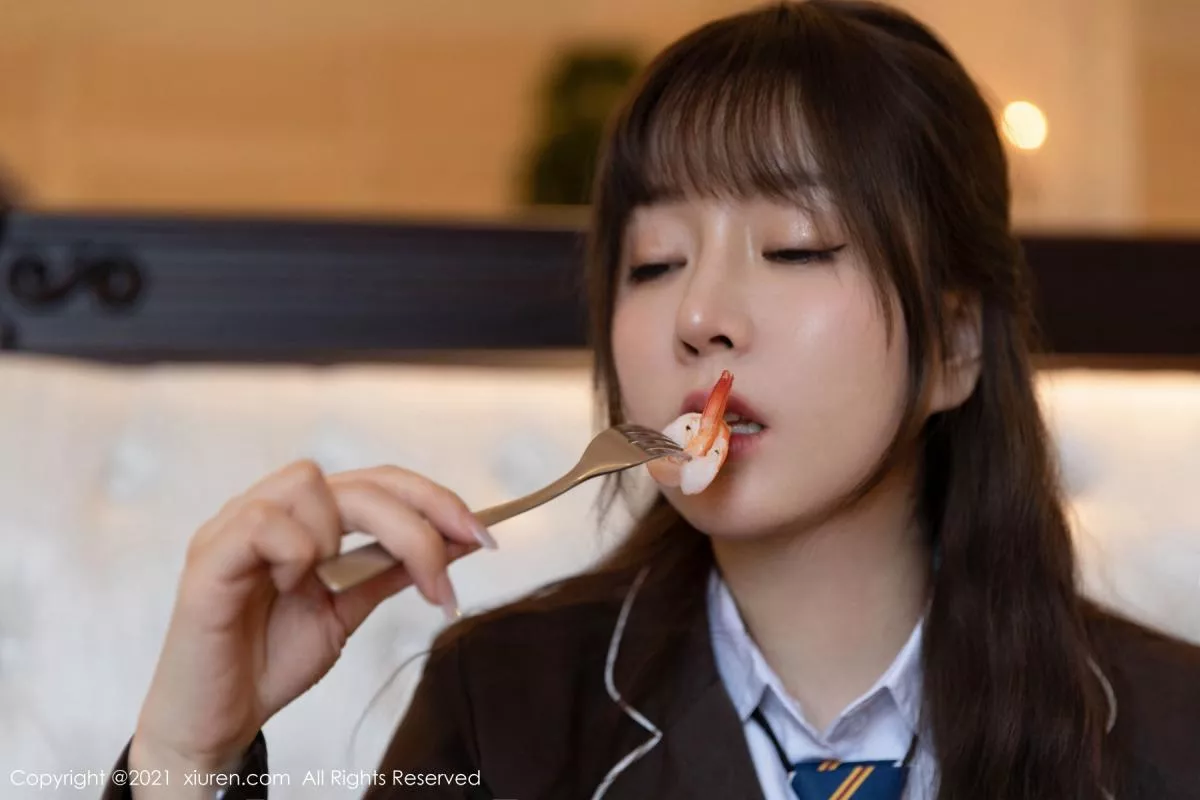 图片[18]-[XiuRen秀人网]第3176期王雨纯写真-秀人集