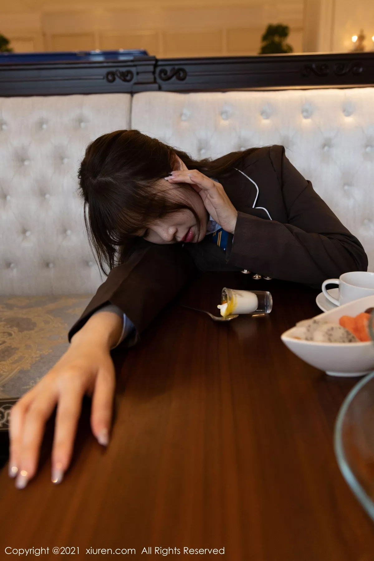 图片[27]-[XiuRen秀人网]第3176期王雨纯写真-秀人集