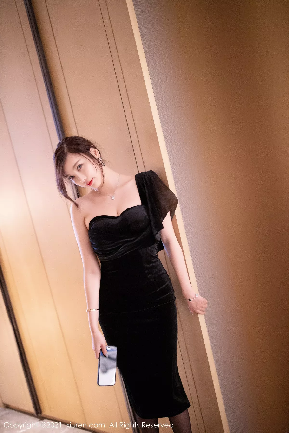 图片[15]-[XiuRen秀人网]第3184期杨晨晨写真-秀人集