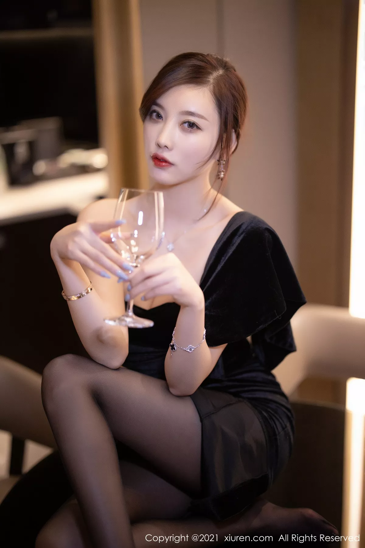 图片[31]-[XiuRen秀人网]第3184期杨晨晨写真-秀人集