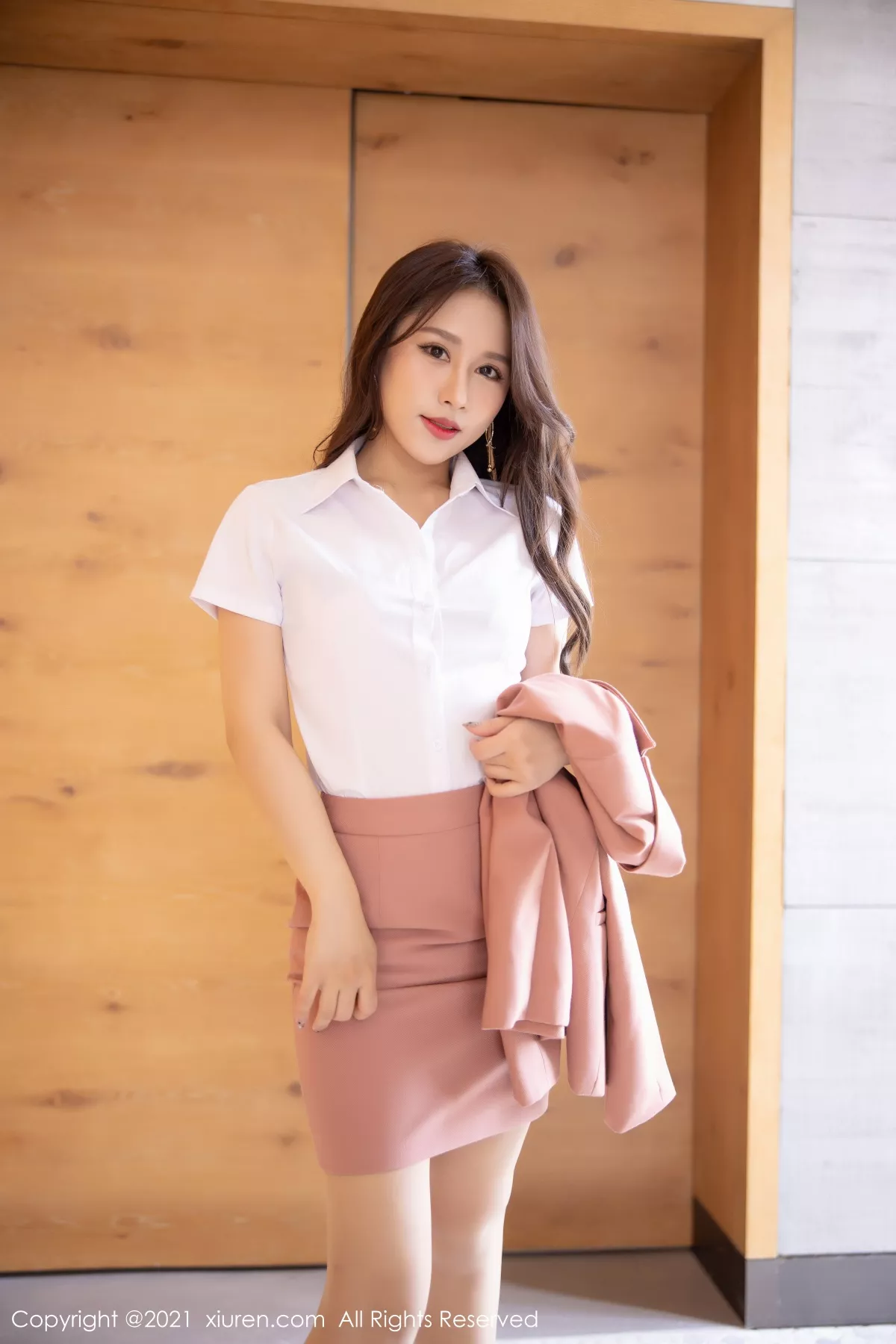 图片[30]-[XiuRen秀人网]第3202期徐安安写真-秀人集