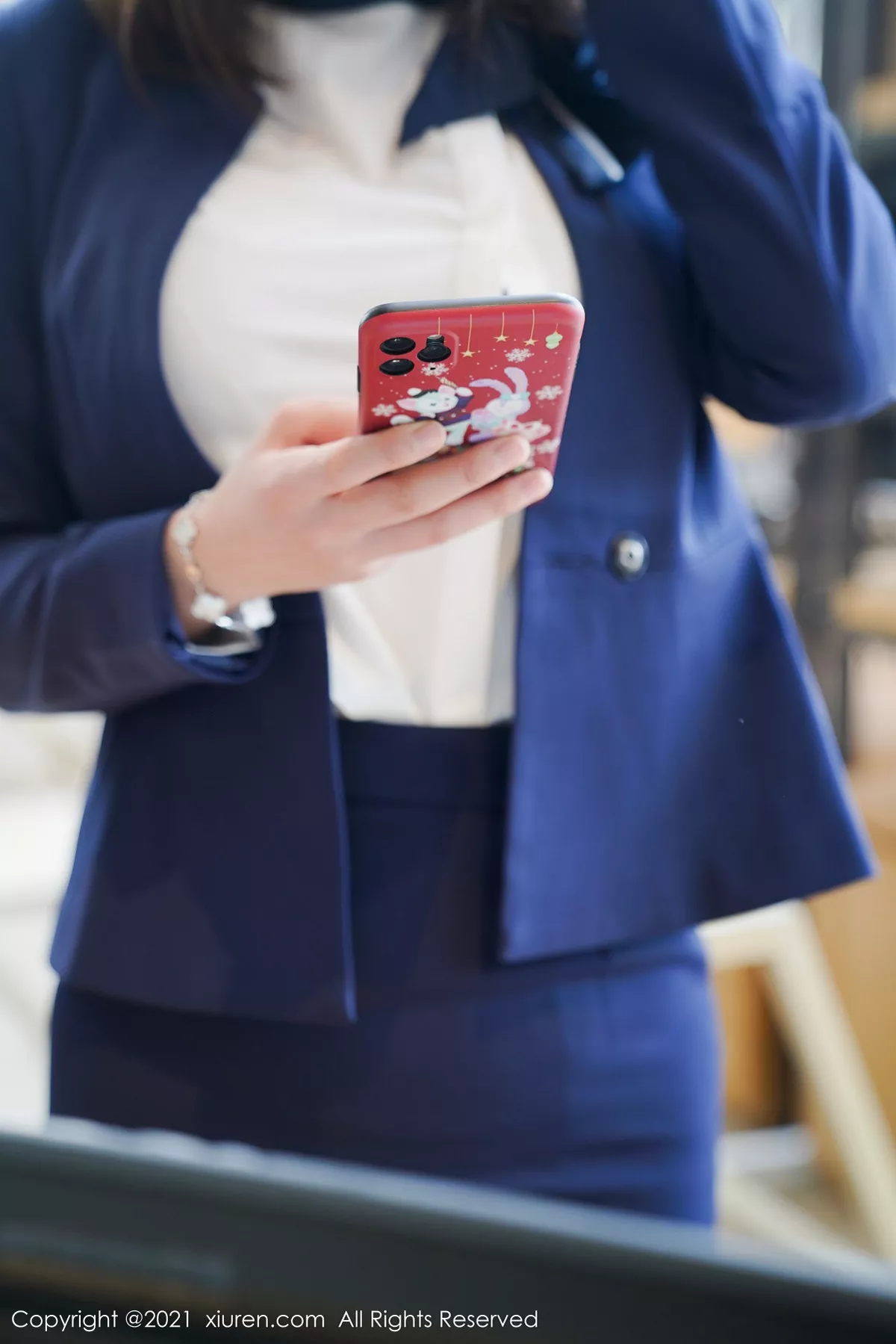 图片[26]-[XiuRen秀人网]第3221期晓鱼酱写真-秀人集