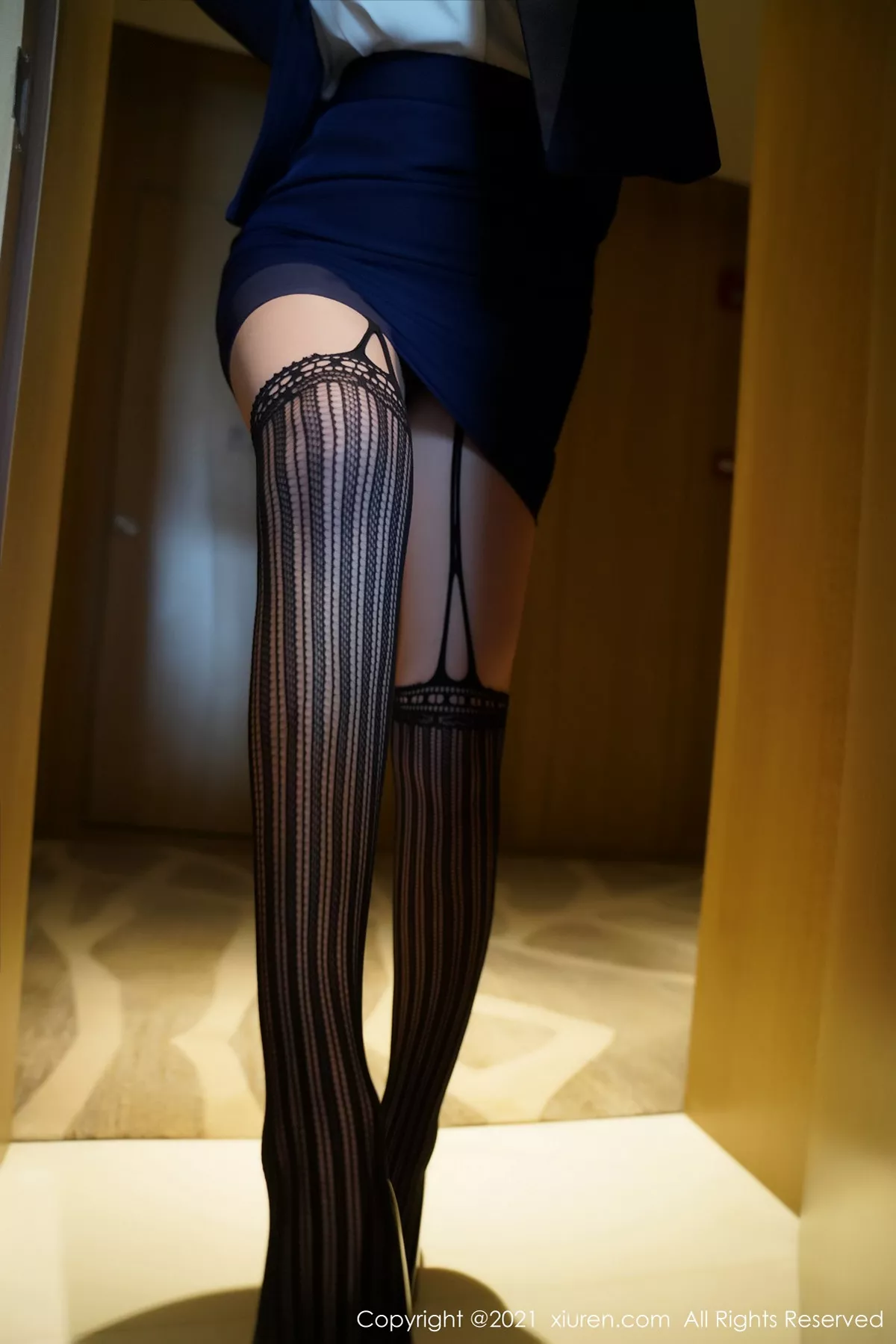 图片[30]-[XiuRen秀人网]第3221期晓鱼酱写真-秀人集