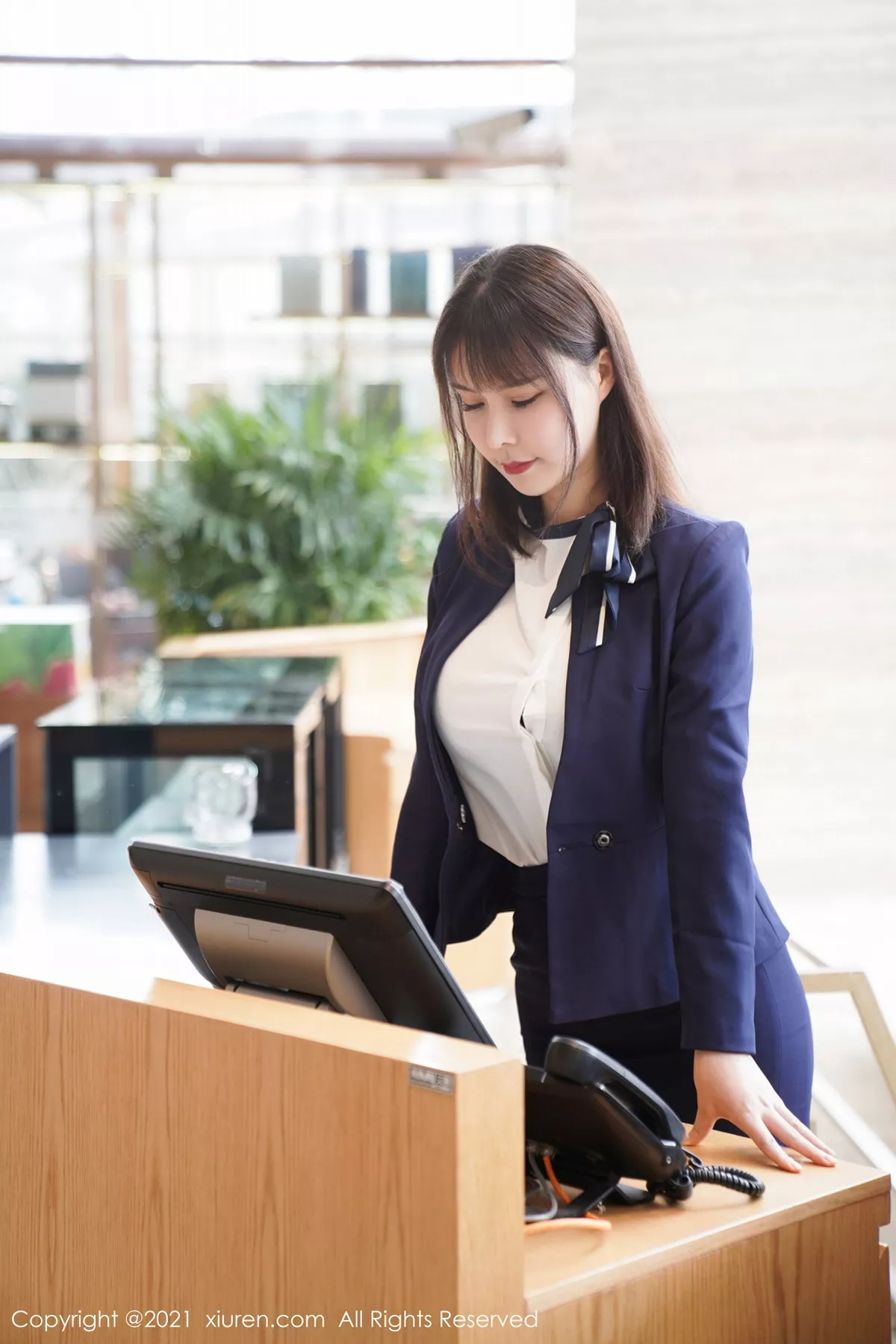 图片[7]-[XiuRen秀人网]第3221期晓鱼酱写真-秀人集