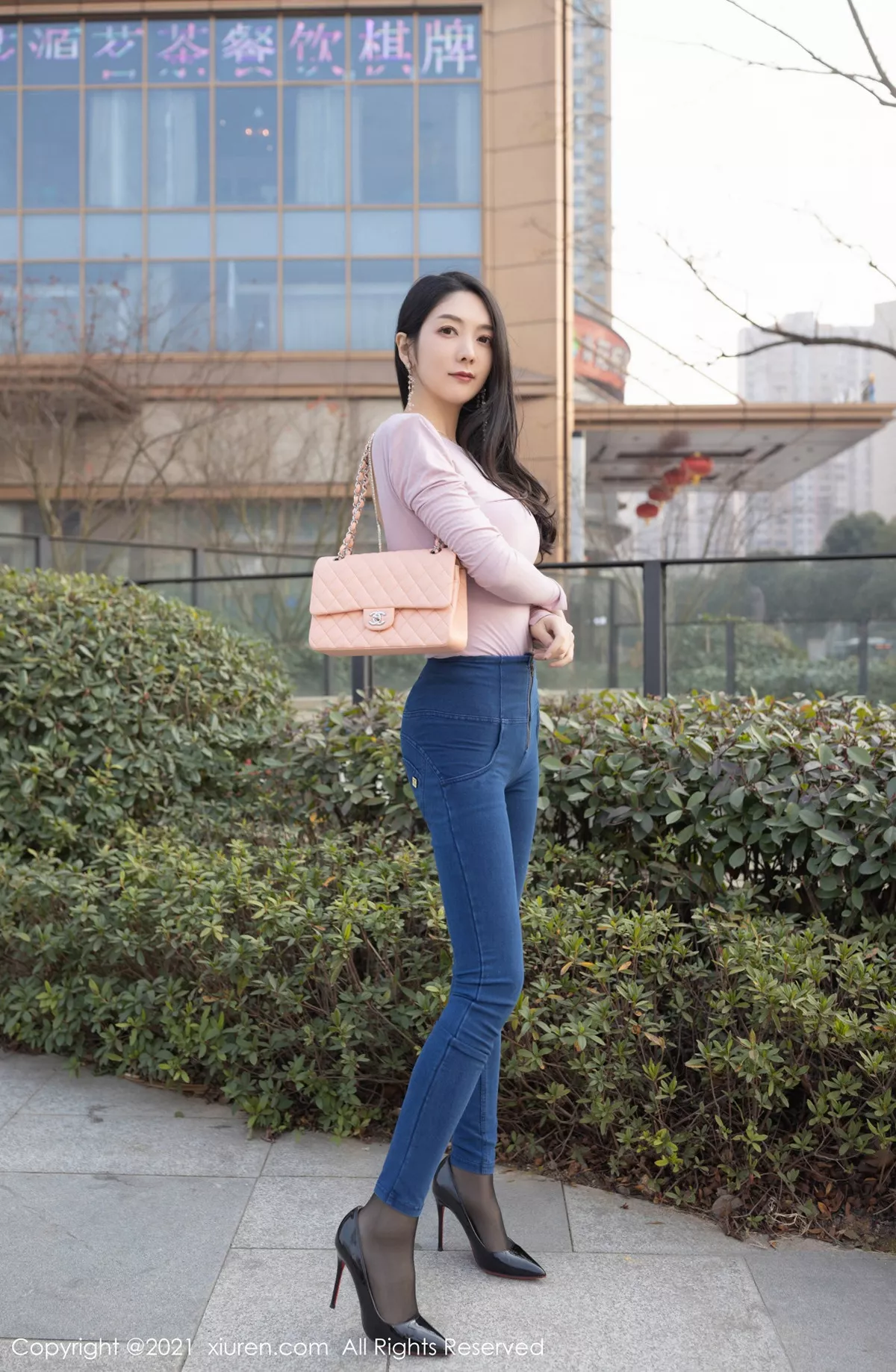 图片[17]-[XiuRen秀人网]第3227期小热巴写真-秀人集