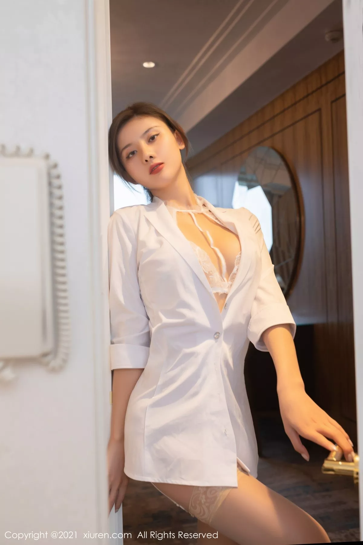 [XiuRen秀人网]第3355期就是阿朱啊写真-秀人集