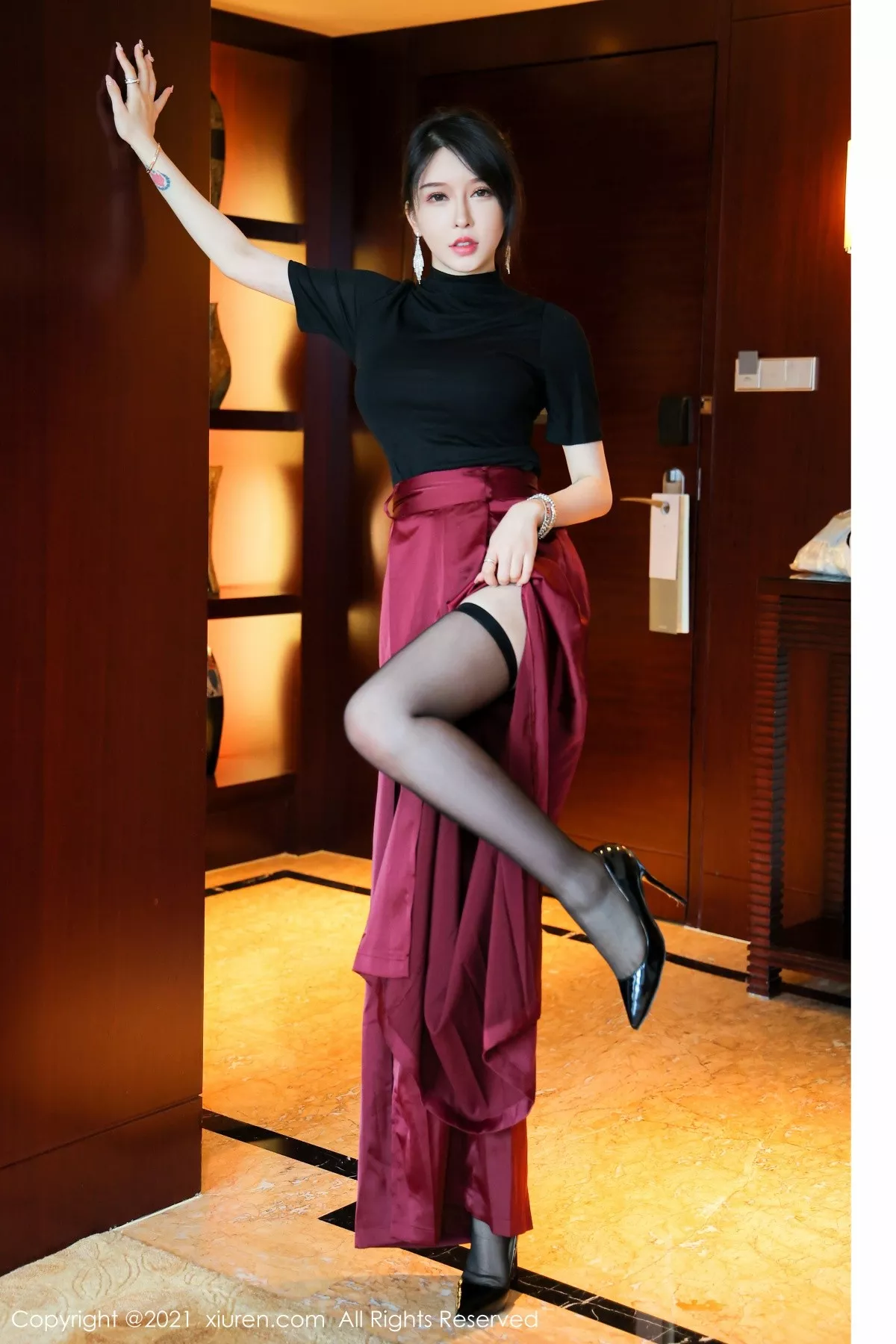 [XiuRen秀人网]第3641期玉兔写真-秀人集