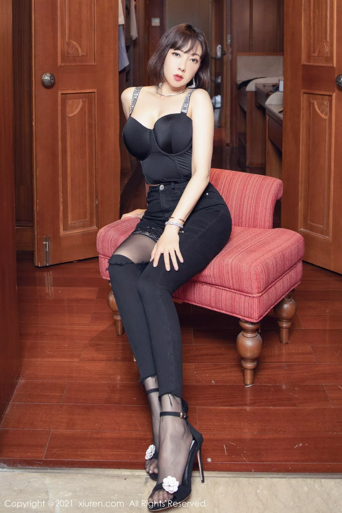 [XiuRen秀人网]第4277期果儿写真-秀人集