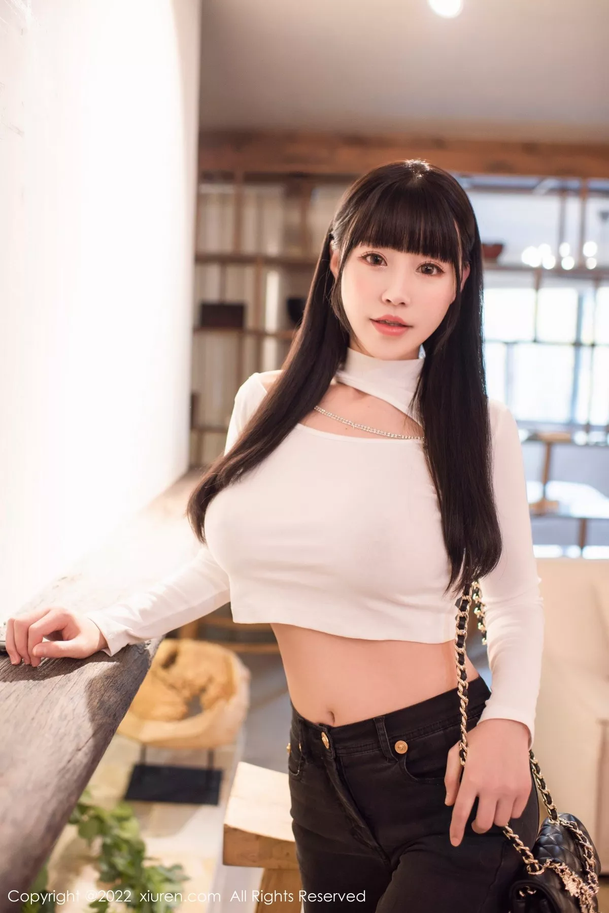 秀人集.com_[XiuRen秀人网]No.4548_女神朱可儿Flora私房半截上衣配黑丝裤袜秀丰乳肥臀诱惑写真51P