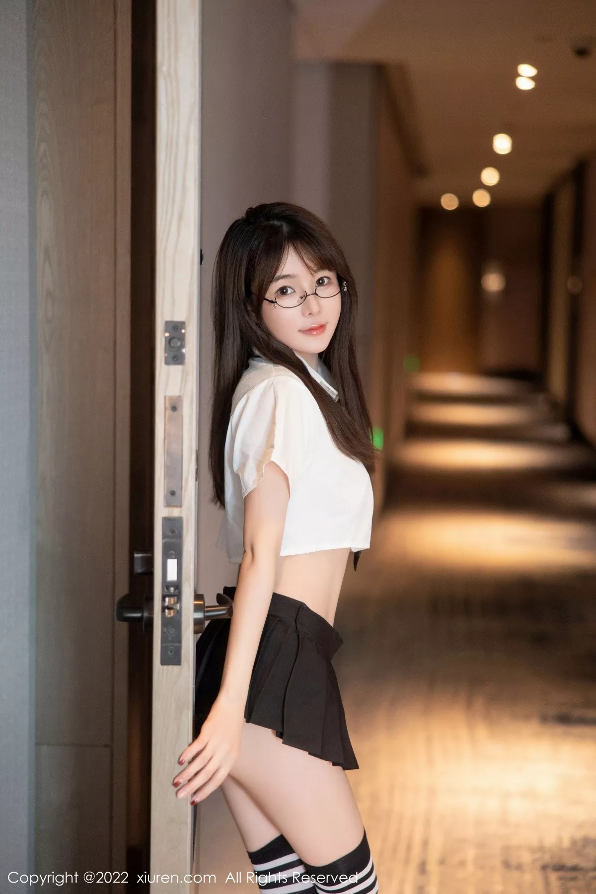 图片[2]-[XiuRen秀人网]第5365期婠婠么写真-秀人集