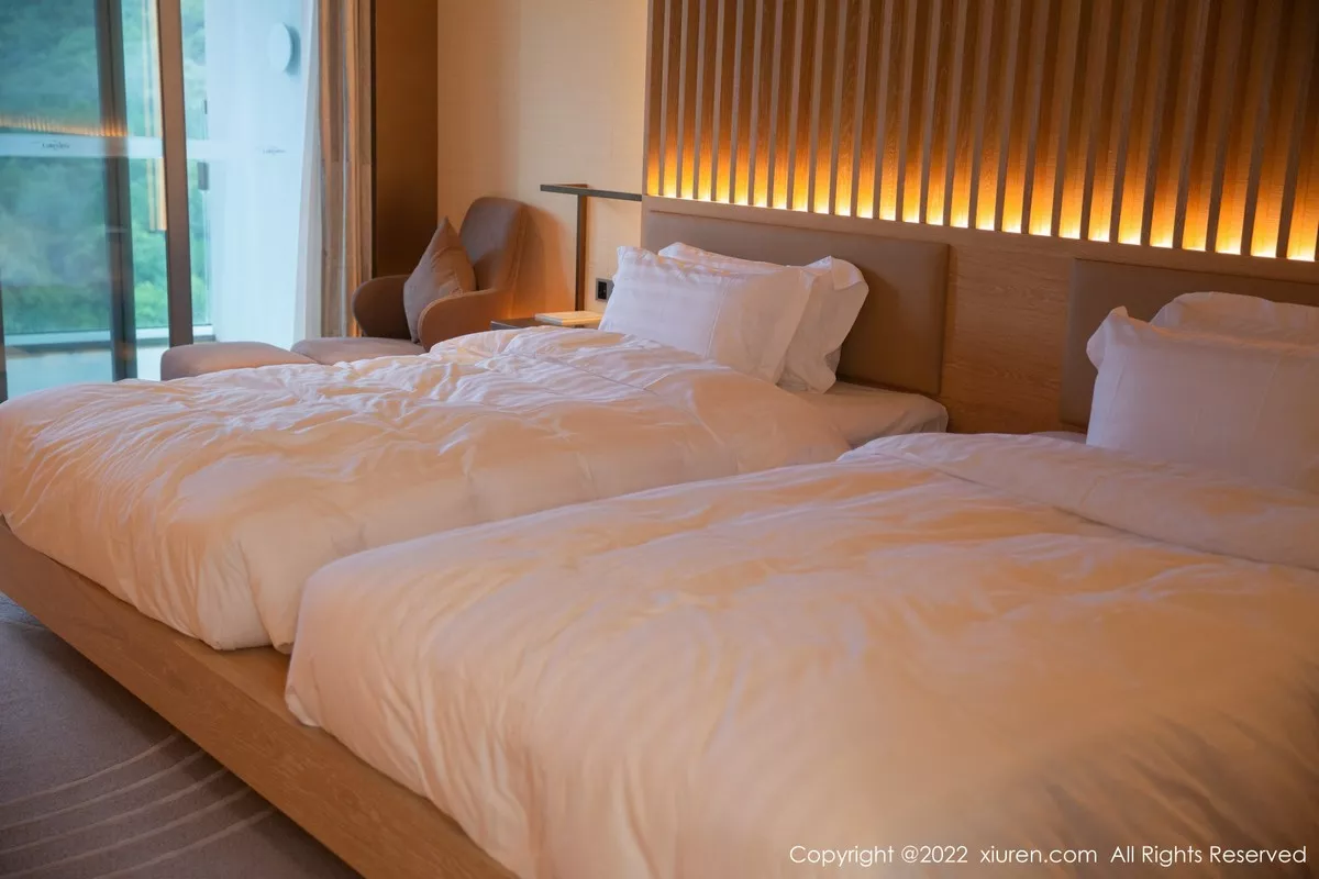 图片[4]-[XiuRen秀人网]第5428期就是阿朱啊写真-秀人集