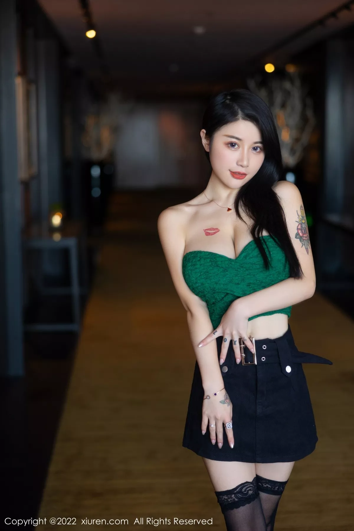 图片[2]-[XiuRen秀人网]第5455期美七写真-秀人集