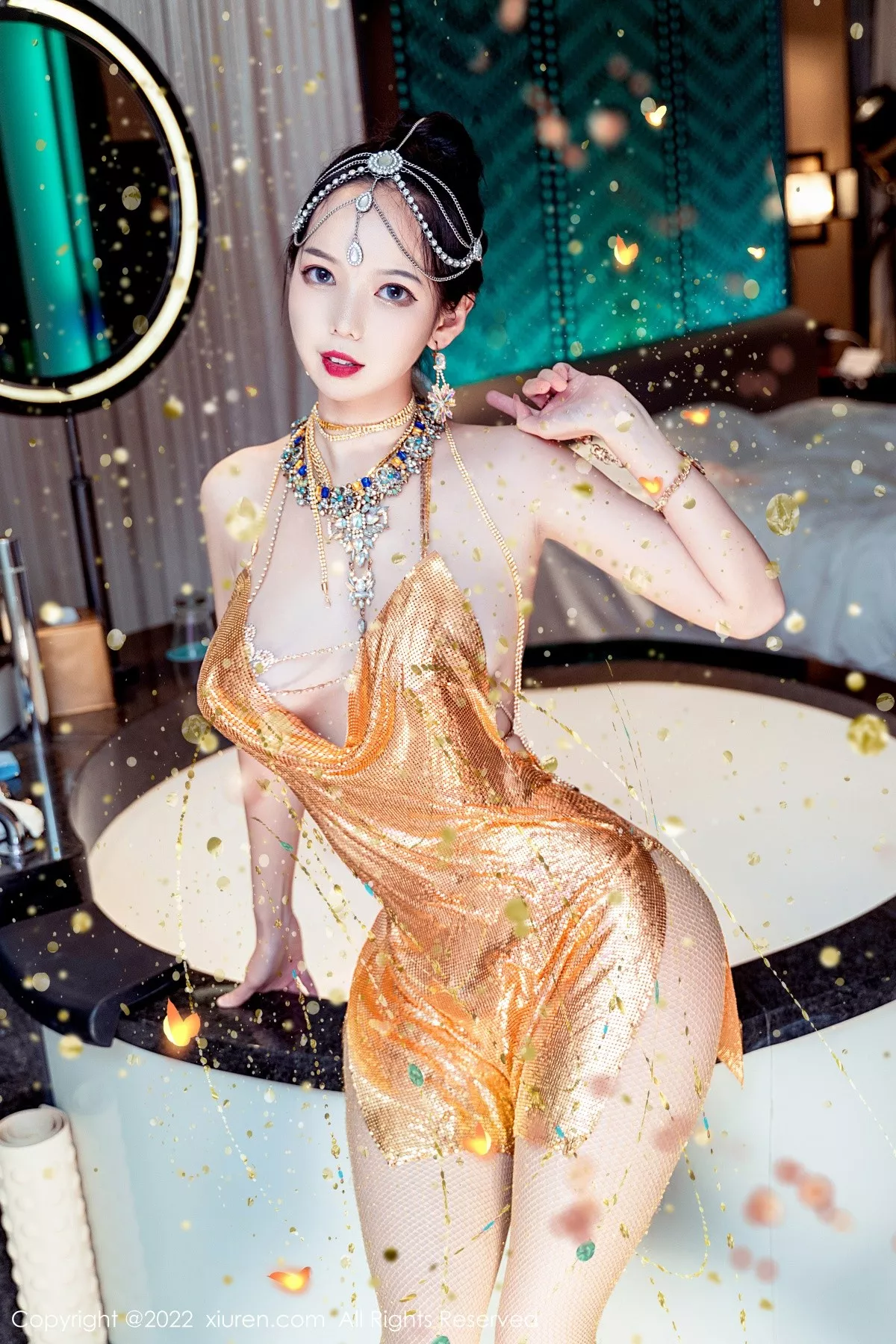 图片[2]-[XiuRen秀人网]第5559期大美妞儿写真-秀人集