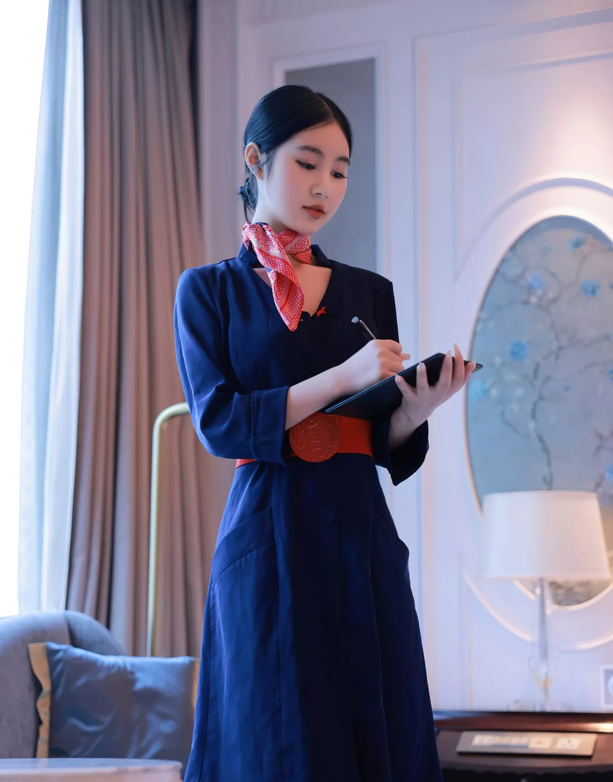 图片[2]-[XiuRen秀人网]第5579期谢晚晚写真-秀人集