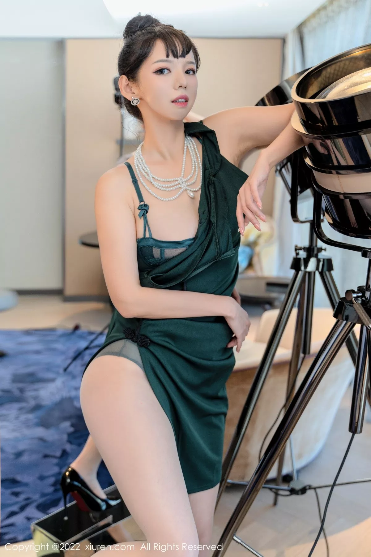 图片[35]-[XiuRen秀人网]第5646期大美妞儿写真-秀人集