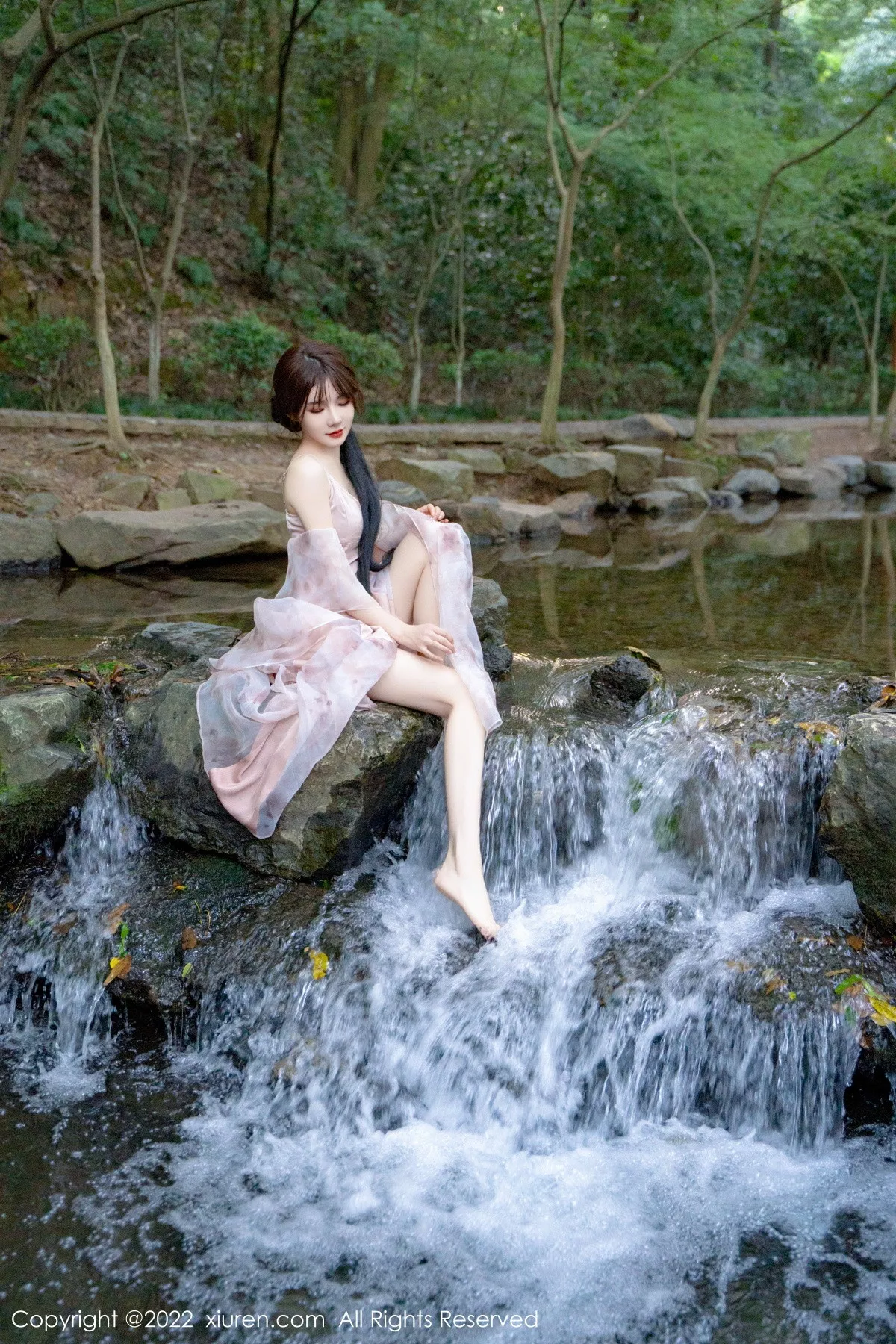 图片[70]-[XiuRen秀人网]第5690期婠婠么写真-秀人集