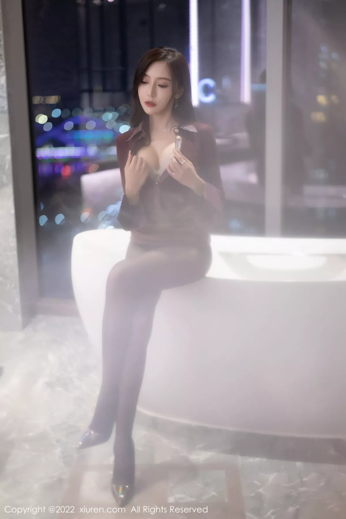 图片[28]-[XiuRen秀人网]第5707期王馨瑶写真-秀人集