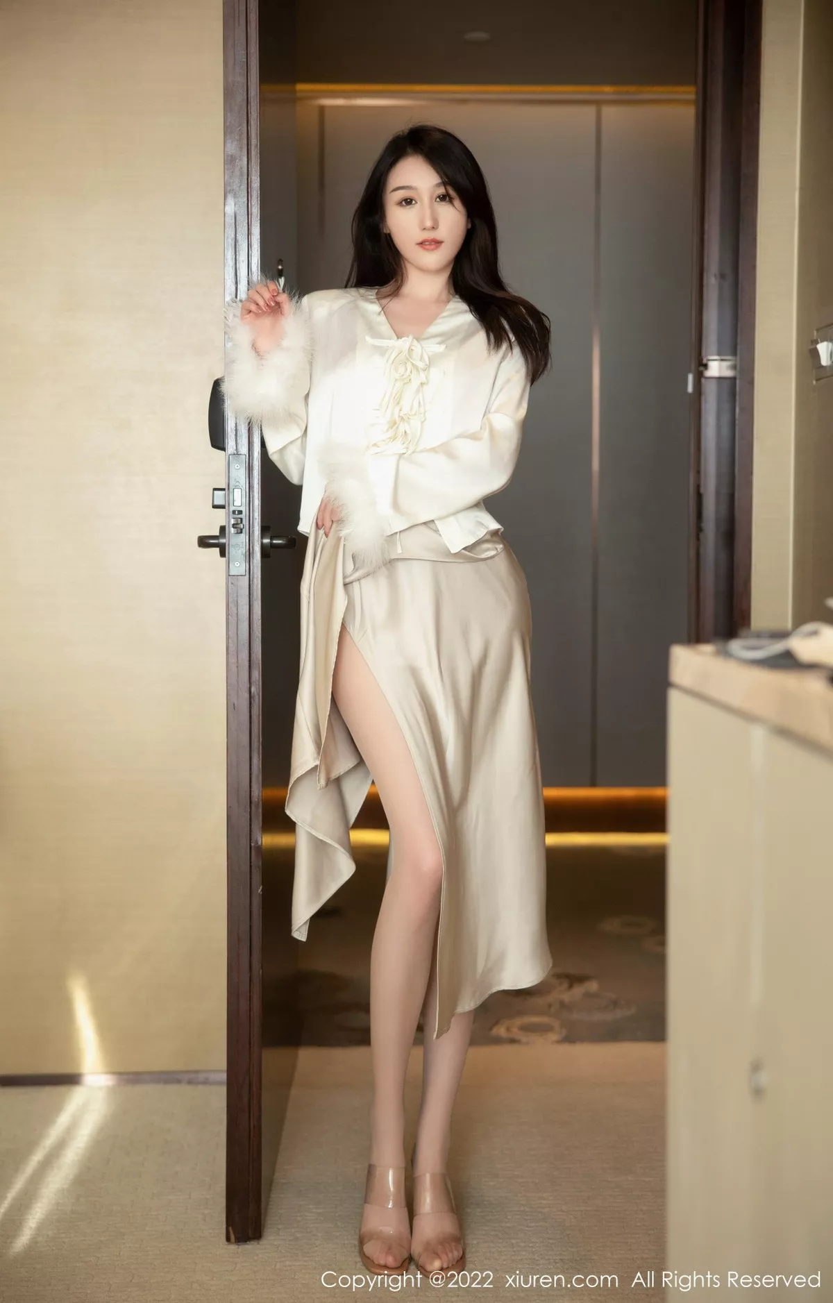 图片[17]-[XiuRen秀人网]第5734期薇薇酱写真-秀人集