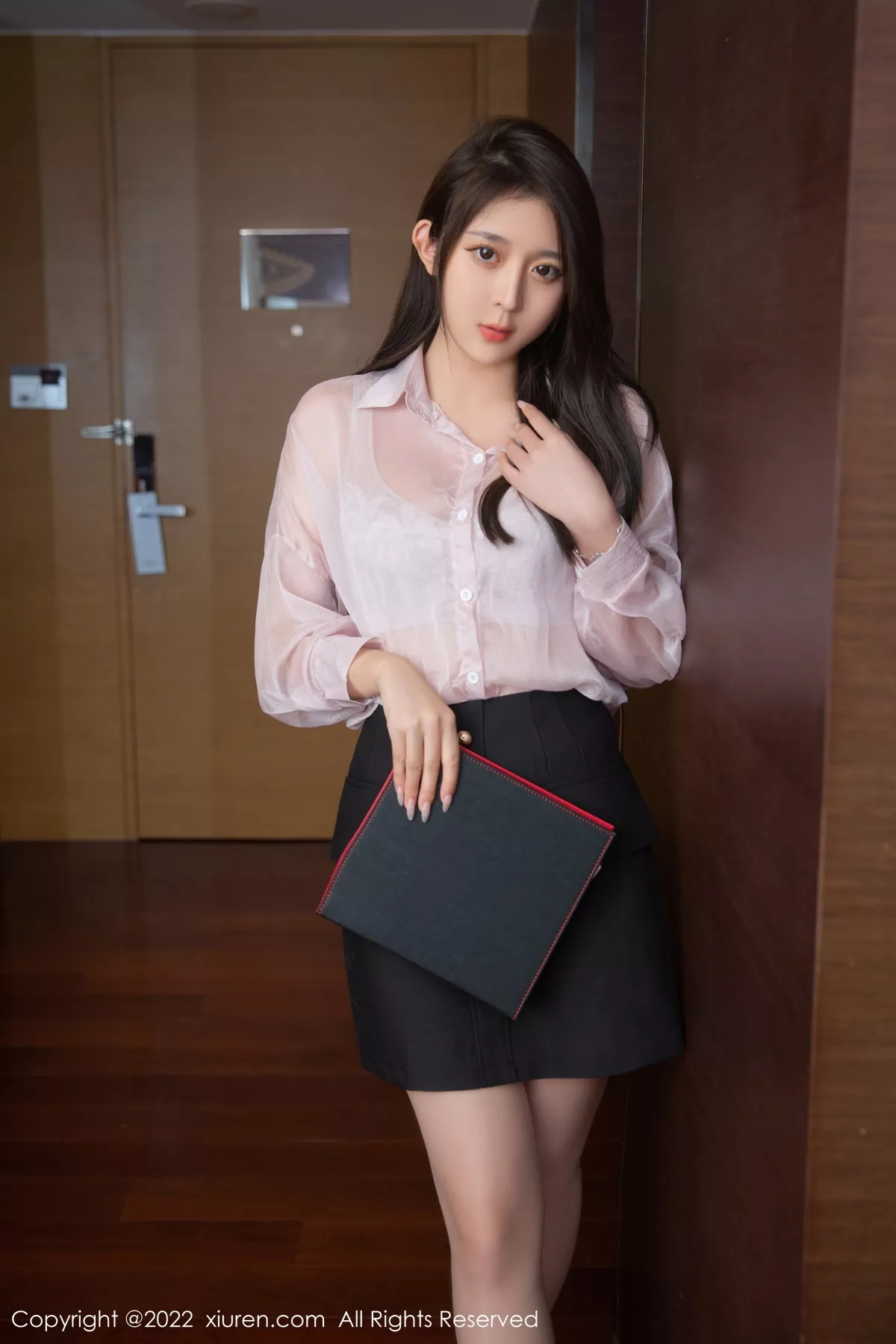 图片[4]-[XiuRen秀人网]第5741期夏甜甜写真-秀人集