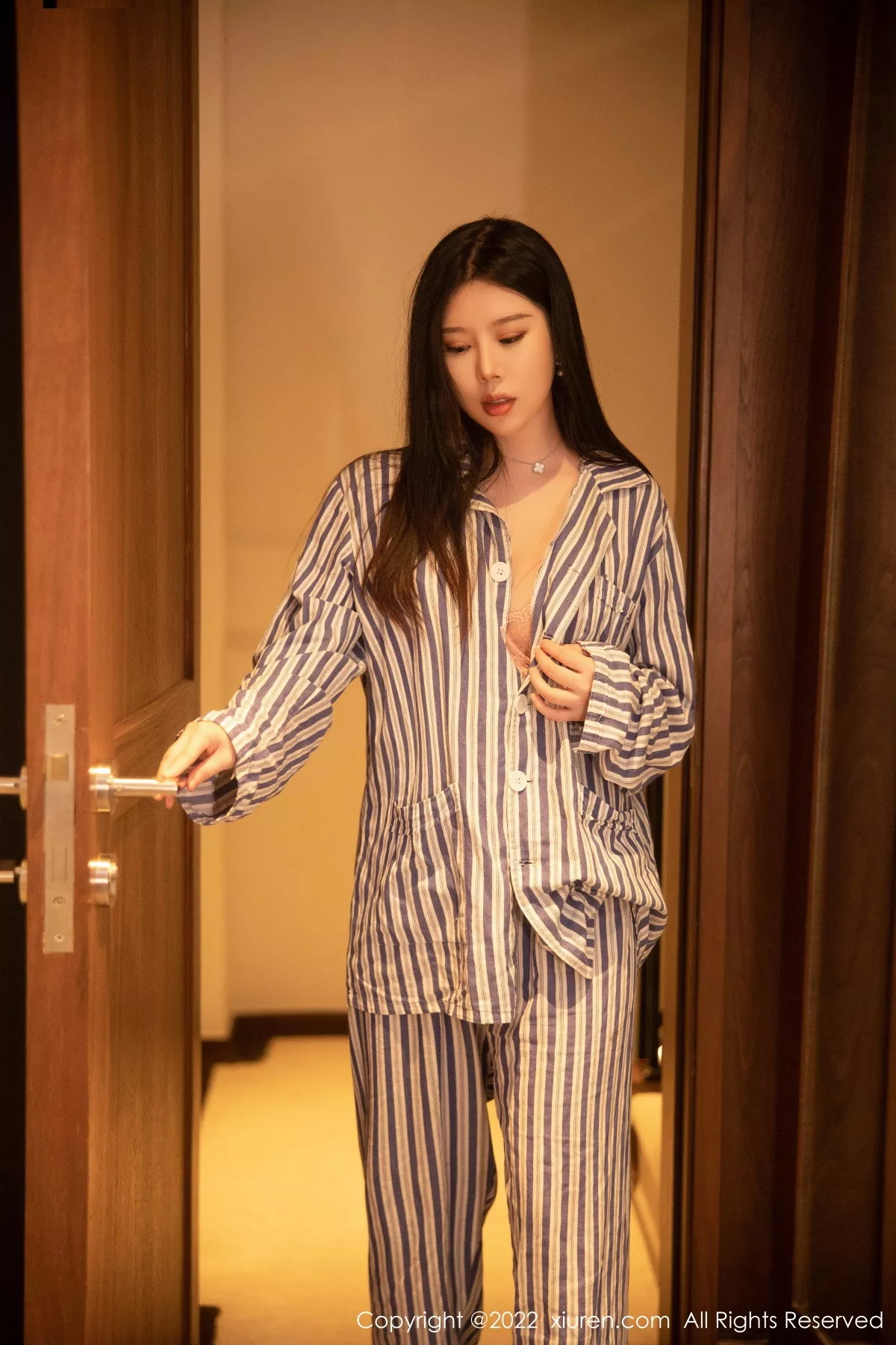 图片[3]-[XiuRen秀人网]第5820期白茹雪写真-秀人集