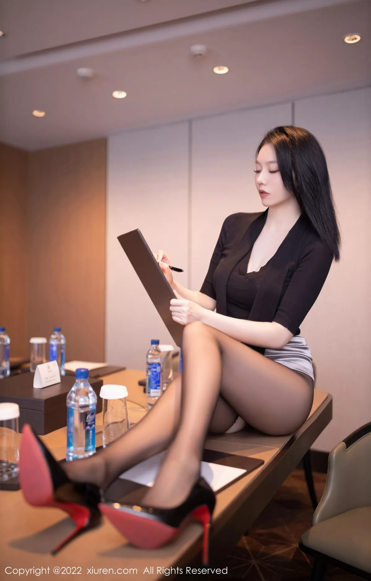 图片[17]-[XiuRen秀人网]第5756期安然写真-秀人集