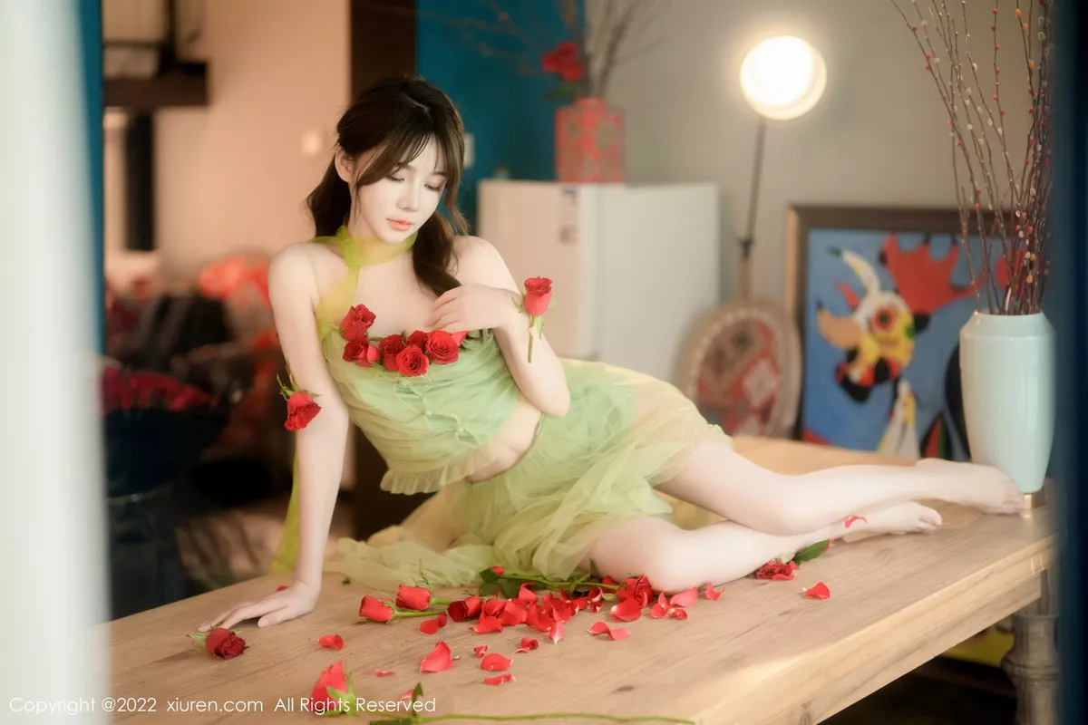 图片[22]-[XiuRen秀人网]第5875期婠婠么写真-秀人集