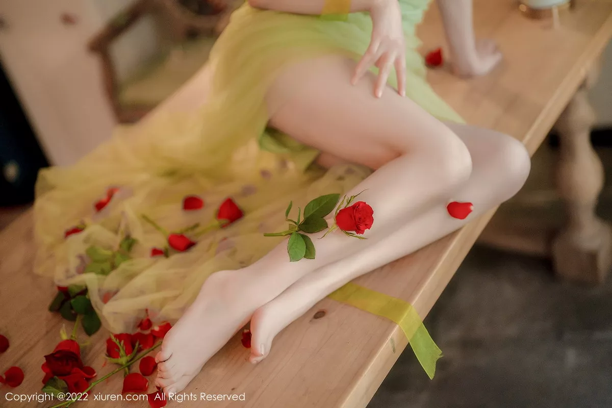 图片[4]-[XiuRen秀人网]第5875期婠婠么写真-秀人集