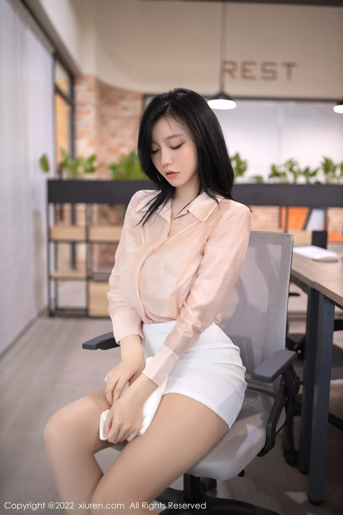 图片[33]-[XiuRen秀人网]第5960期安然写真-秀人集