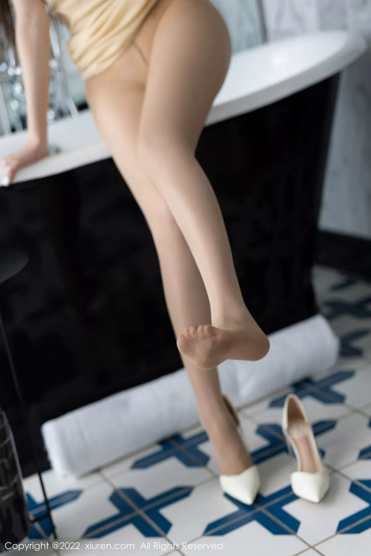 图片[61]-[XiuRen秀人网]第5912期神奶瓶土肥圆写真-秀人集